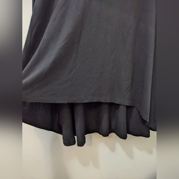 Black high low skirt - Picture 2 of 3